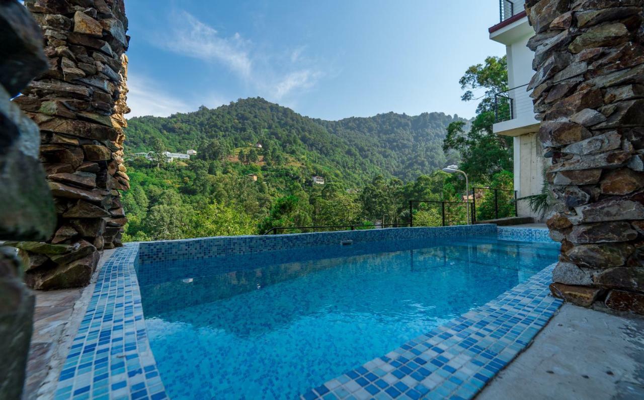 Aniva The Hotel บาทูมิ ภายนอก รูปภาพ