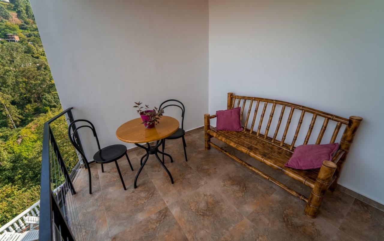 Aniva The Hotel บาทูมิ ภายนอก รูปภาพ